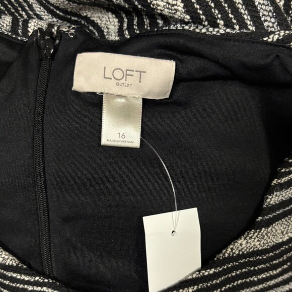 LOFT Striped Knit Dress Size 16 3/4 Sleeve Black Gray - Picture 9 of 10